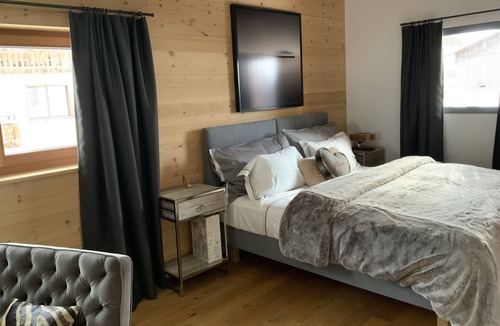 Klosters Platz Apartment | 4 bed Luxurious modern apartment close to town and lifts
