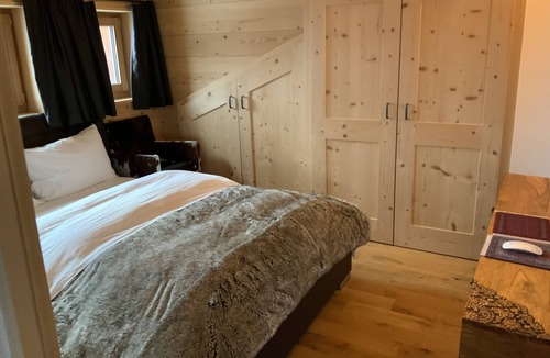 Klosters Platz Apartment | 4 bed Luxurious modern apartment close to town and lifts