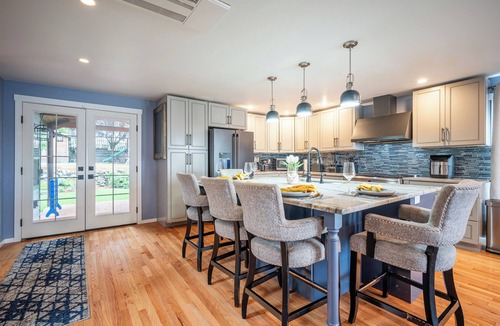 Green Lake House | 4-Bed Modern Home with Rooftop, Covered Deck, Large Backyard & Central Location