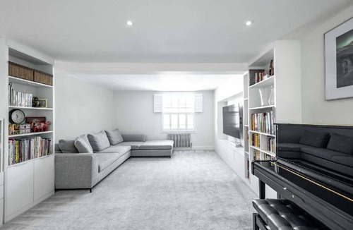 Brompton & Hans Town House | 4 Bed Modern House next to Hyde Park
