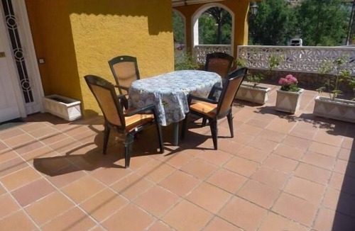 Mas Altaba Villa | 4 Bed Villa - Sleeps 8 - Pool - HotTub - Garden