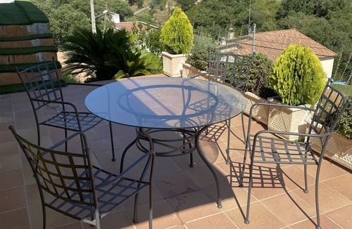 Mas Altaba Villa | 4 Bed Villa - Sleeps 9- Pool - Garden - Parking
