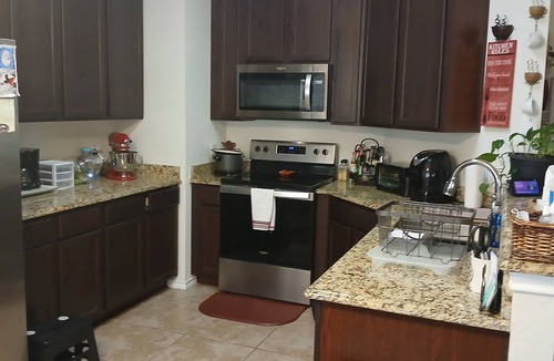 Wilmer House | 4-bedrm home in Wilmer, master suite, private front office, 25min-Dwntwn Dallas.
