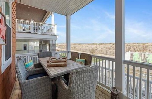 South End Condo | 4 bedroom 2.5 bath updated condo!