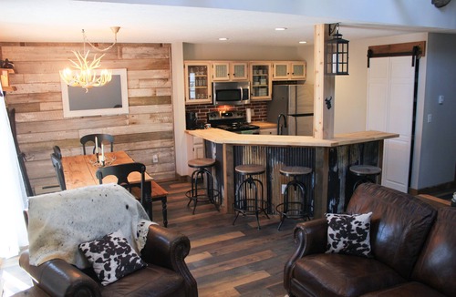 Tannersville House | 4 Bedroom, 2 Bath Getaway With Rustic Charm.