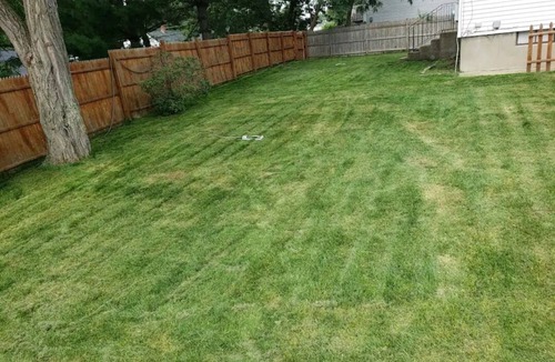 Manchester House | 4 bedroom/2 bathroom. Safe and quiet area