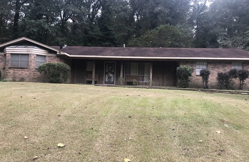 Yazoo City House | 4 bedroom 2 bathroom serene house