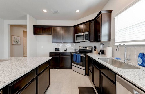Temple Apartment | 4 Bedroom 3 Bath Home in Temple