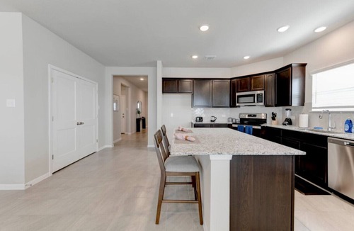 Temple Apartment | 4 Bedroom 3 Bath Home in Temple