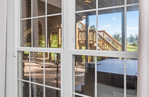 Livingston House | 4-bedroom 3-bath Lakefront home with private dock. Can sleep up to 14 people.