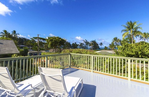 Waimanalo Beach House | 4 Bedroom/3 Bathroom Private Home