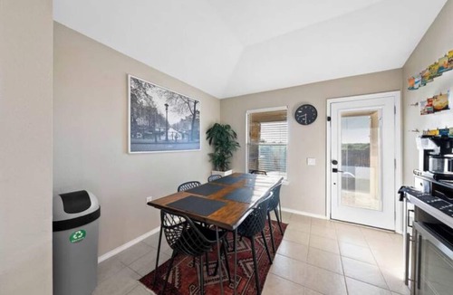 Los Cielos House | 4 Bedroom: 5min to COTA/Airport 15min-Downtownnn