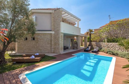 Kolanjski Gajac House | 4 bedroom accommodation in Kolanjski Gajac