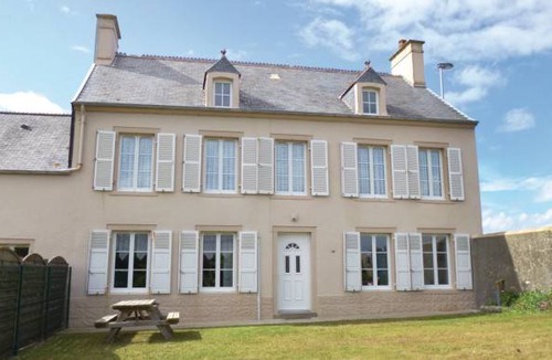 Saint-Marcouf House | 4 bedroom accommodation in Saint-Marcouf