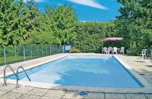Brette-les-Pins House | 4 bedroom accommodation in Brette les Pins