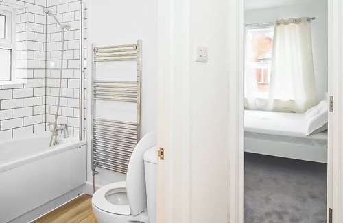 East Grinstead Cottage | 4 bedroom accommodation in East Grinstead