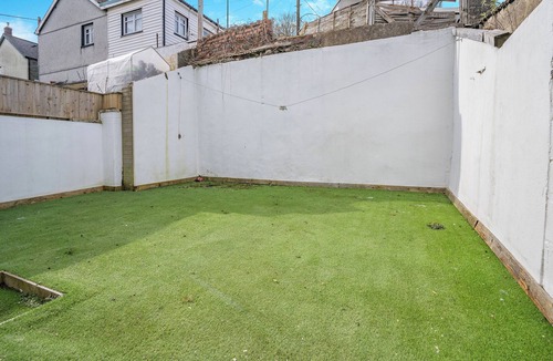 Mountain Ash Cottage | 4 bedroom accommodation in Rhondda Valley