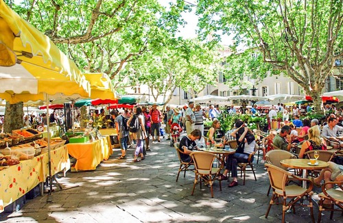 Montignargues House | 4 bedroom accommodation in Montignargues