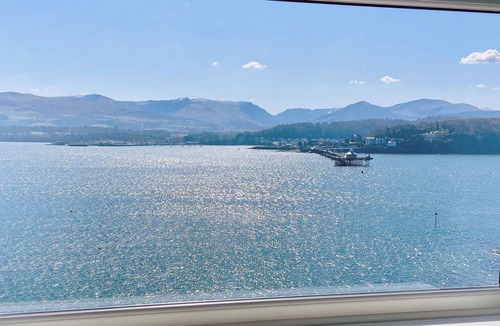 Menai Bridge Cottage | 4 bedroom accommodation in Menai Bridge