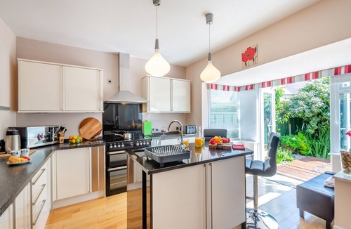 Rhos on Sea Cottage | 4 bedroom accommodation in Rhos-on-Sea