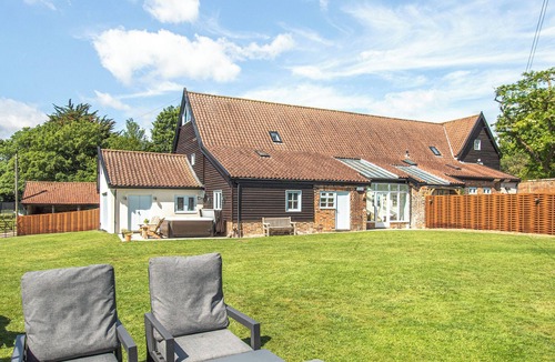 Hethel Cottage | 4 bedroom accommodation in Tacolneston