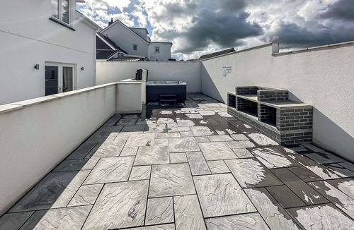 Tavernspite Cottage | 4 bedroom accommodation in Tavernspite