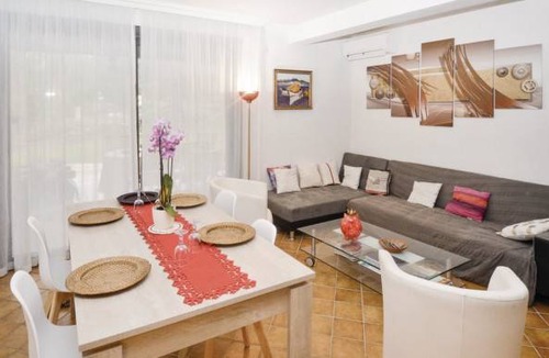 Salazac House | 4 bedroom accommodation in Salazac