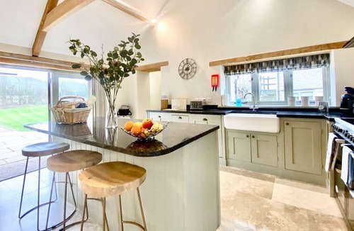 Dyrham Cottage | 4 bedroom accommodation in Doynton, near Bath