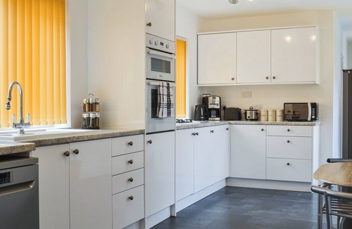 Folkestone Cottage | 4 bedroom accommodation in Folkestone