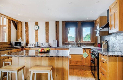 Halesworth Cottage | 4 bedroom accommodation in Halesworth