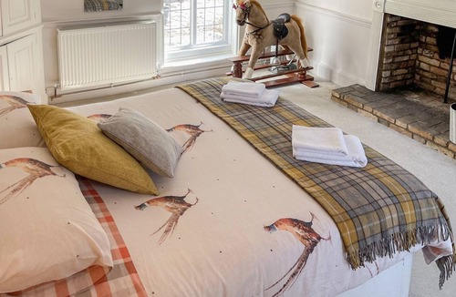 Lakenheath Cottage | 4 bedroom accommodation in Lakenheath