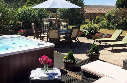 Muston Cottage | 4 bedroom accommodation in Scarborough