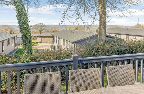 Axminster Ski Chalet | 4 bedroom accommodation in Axminster