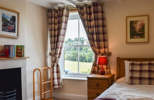 Glaisdale Cottage | 4 bedroom accommodation in Glaisdale