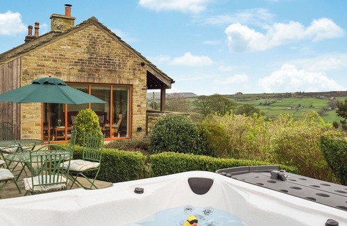 Holmfirth Cottage | 4 bedroom accommodation in Holmfirth