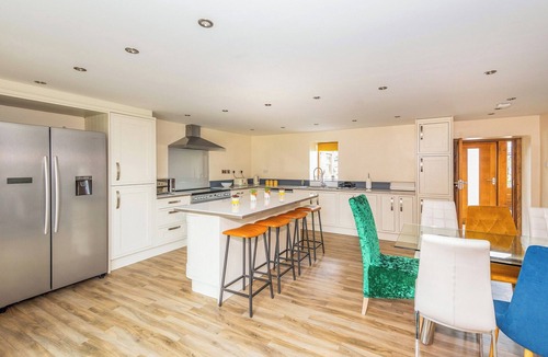 Penistone Cottage | 4 bedroom accommodation in Holmfirth