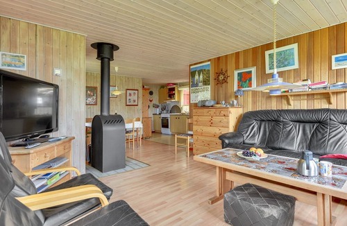 Vikær Strand House | 4 bedroom accommodation in Haderslev