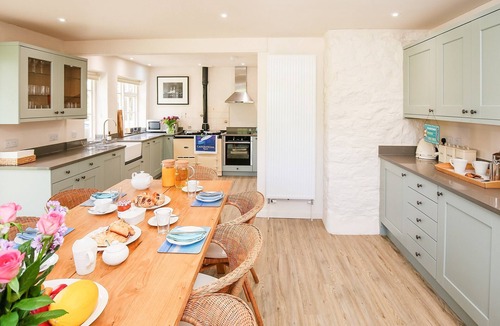 Heligan Cottage | 4 bedroom accommodation in Christow