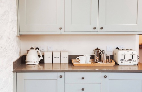 Heligan Cottage | 4 bedroom accommodation in Christow