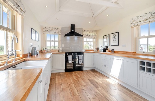 Driffield Cottage | 4 bedroom accommodation in Nafferton, near Driffield