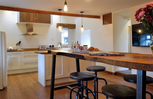 Llanfaethlu Cottage | 4 bedroom accommodation in Llanfaethlu, near Holyhead