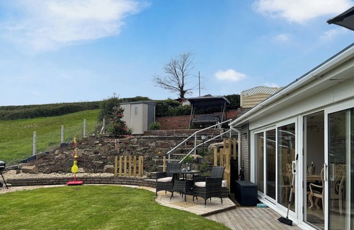 Llanelli Cottage | 4 bedroom accommodation in Llanelli