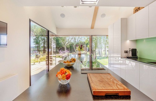 Piltdown Cottage | 4 bedroom accommodation in Shortgate, Lewes