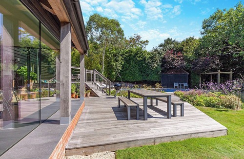 Piltdown Cottage | 4 bedroom accommodation in Shortgate, Lewes