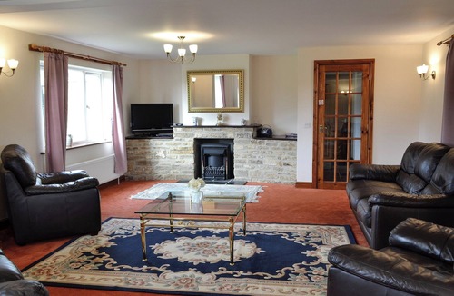 Bridport Cottage | 4 bedroom accommodation in Netherbury, Bridport