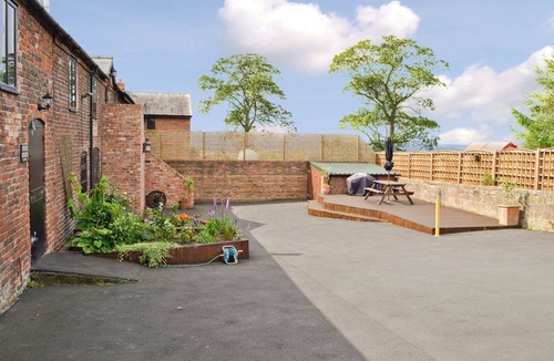 Helsby Cottage | 4 bedroom accommodation in Alvanley, Chester