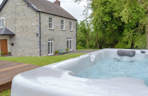 Narberth Cottage | 4 bedroom accommodation in Llanmill, near Narberth