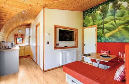 Rampton Ski Chalet | 4 bedroom accommodation in Retford