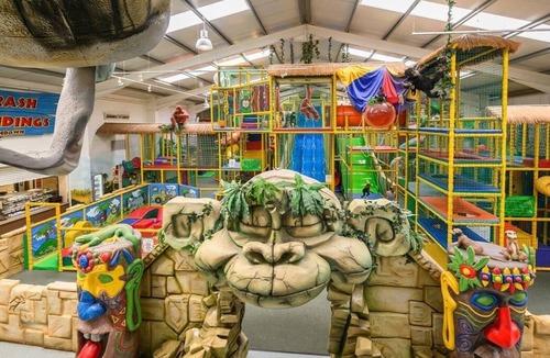 Rampton Cabin | 4 bedroom accommodation in Retford