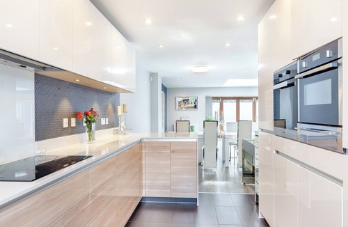 Harold Wood Cottage | 4 bedroom accommodation in Romford